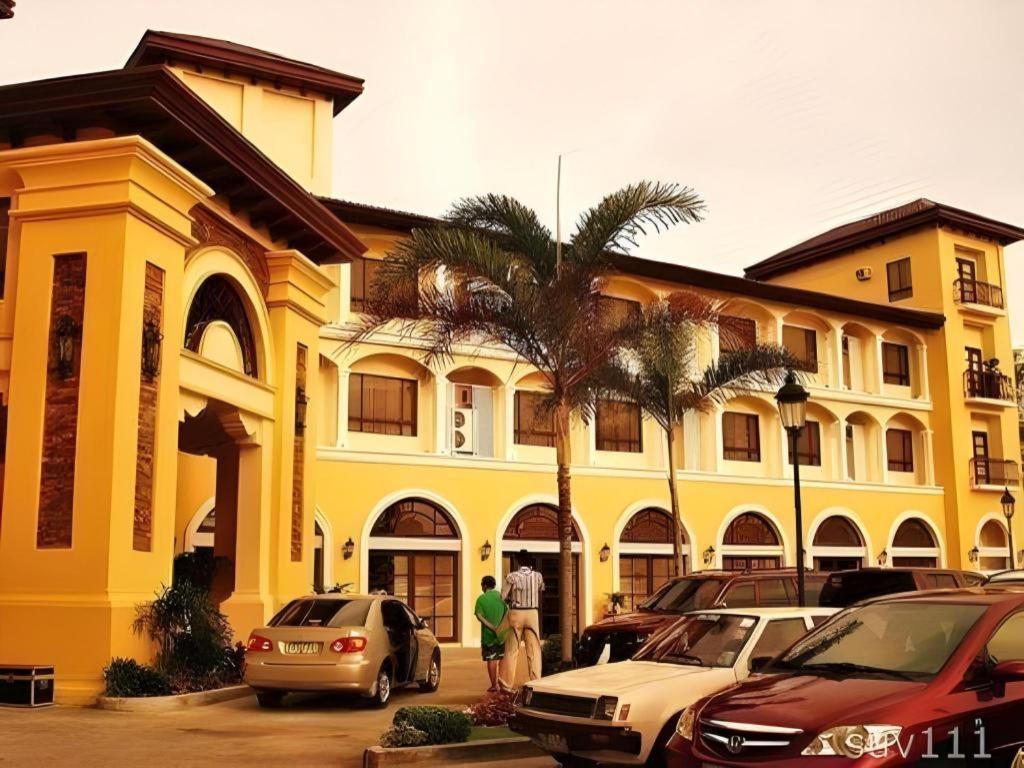 Planta Centro Bacolod Hotel & Residences Exteriör bild